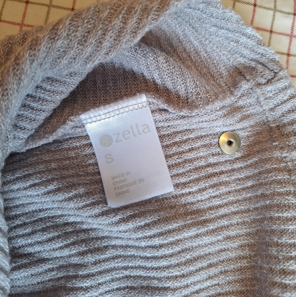 Zella Knot a Chance sweater - Picture 5 of 6